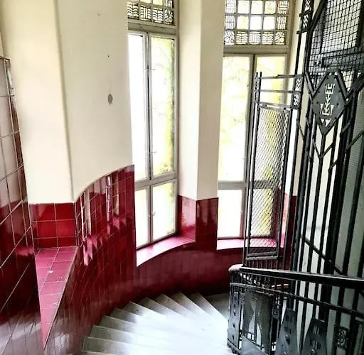 Liszt With Garage Available - Symphony 2 Budapesta