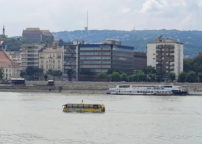 Liszt With Garage Available - Symphony 2 *