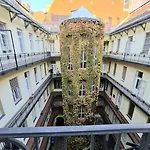 Appartement Liszt With Garage Available - Symphony 2 *