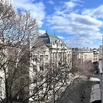 Liszt With Garage Available - Symphony 2 Appartement Boedapest