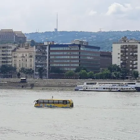 Liszt With Garage Available - Symphony 2 *