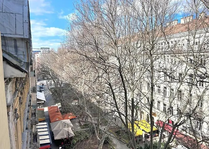 Apartment Liszt With Garage Available - Symphony 2